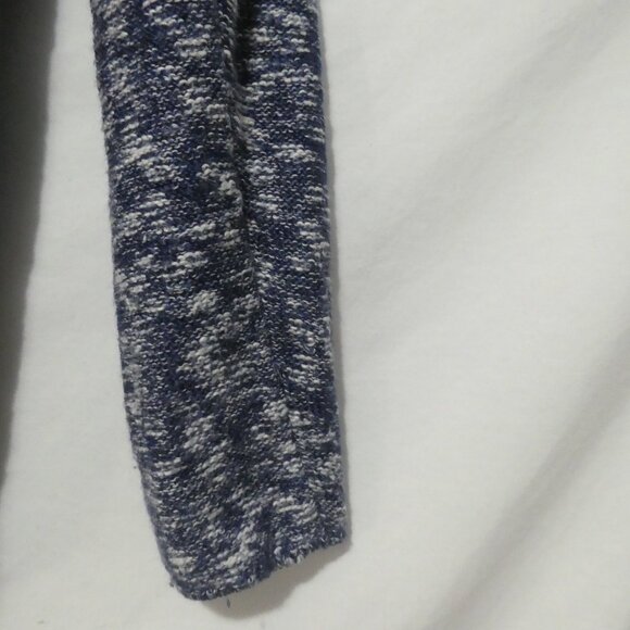 H&M - Mama - Maternity | large | Blue and White Speckled V-Neck Sweater - Picture 8 of 14